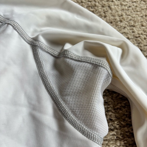 Skins Women’s Compression Long Sleeved Top - size S - Picture 4 of 8